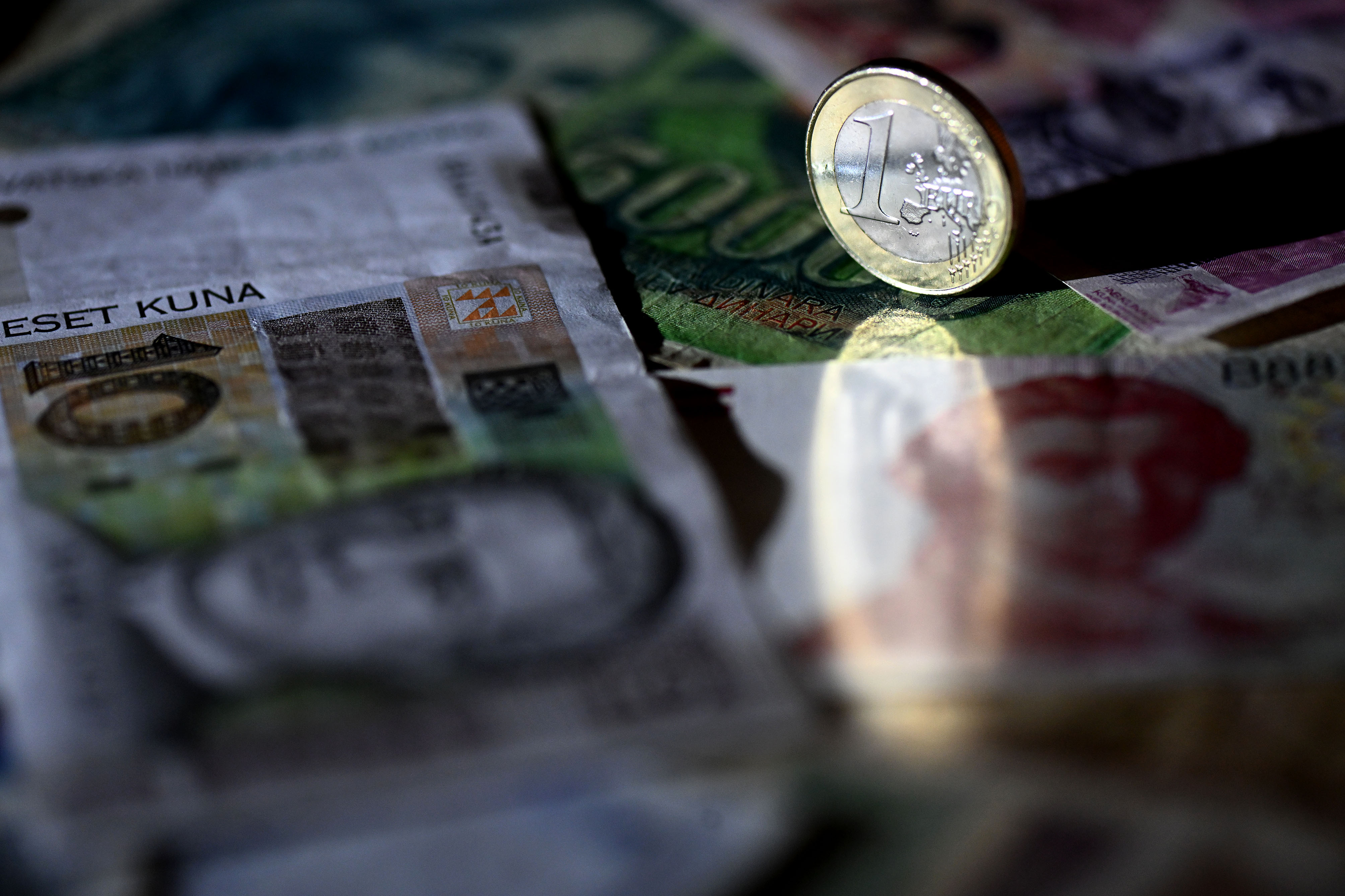 TRI GODINE EURA  Kava poskupjela duplo, a kila krumpira šest puta