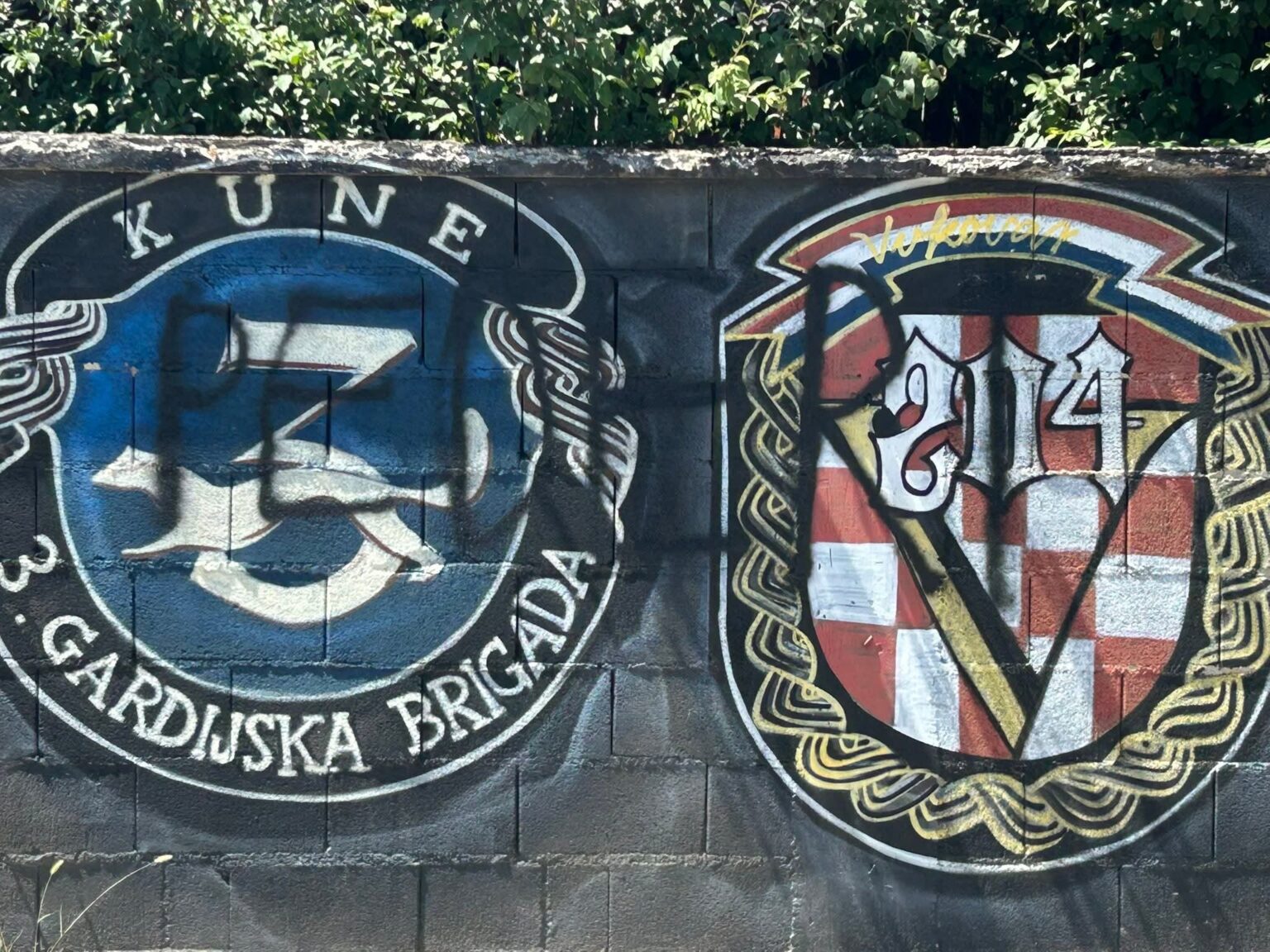 NE DIRAJTE NAŠE SVETINJE: Oštra poruka branitelja iz Đakova nakon vandalskog čina