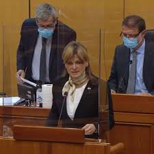 Policija u Saboru. Karolina Vidović Krišto ispitana zbog sukoba sa Šeksom