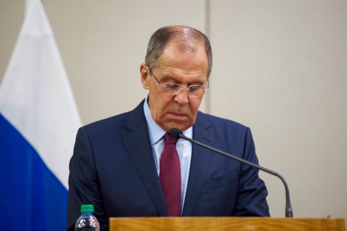 LAVROV PRIJETI! ‘Svaki teret koji uđe na teritorij Ukrajine, za koji smatramo da nosi oružje, postat će vojna meta’