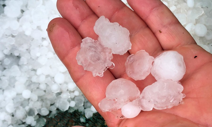 Tuča veličine oraha pogodila varaždinsko područje, upaljen meteoalarm