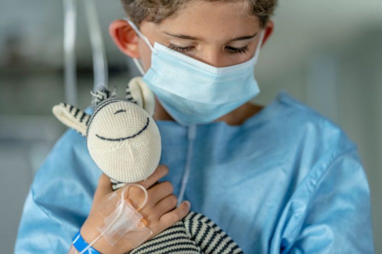 Otac dječaka s leukemijom: ‘Nakon 86 dana u boravka u bolnici, tu sam dobio koronu i onda su nas optužili za širenje bolesti’