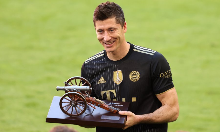 Lewandowski ispisao povijest Bundeslige i u 90. minuti srušio rekord kojeg je gotovo 50 godina držala njemačka legenda