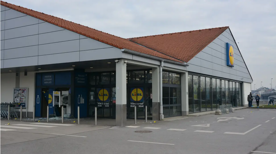 Lidl snižava cijene mjesec dana prije nego na snagu stupa odluka o smanjenju PDV-a