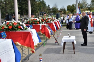 09. listopada 1991. Zločini srpske agresorske vojske (Vaganac, Lika) – ubijanje staraca i civila u oba rata bilo je napravljeno ‘u ime antifašizma’