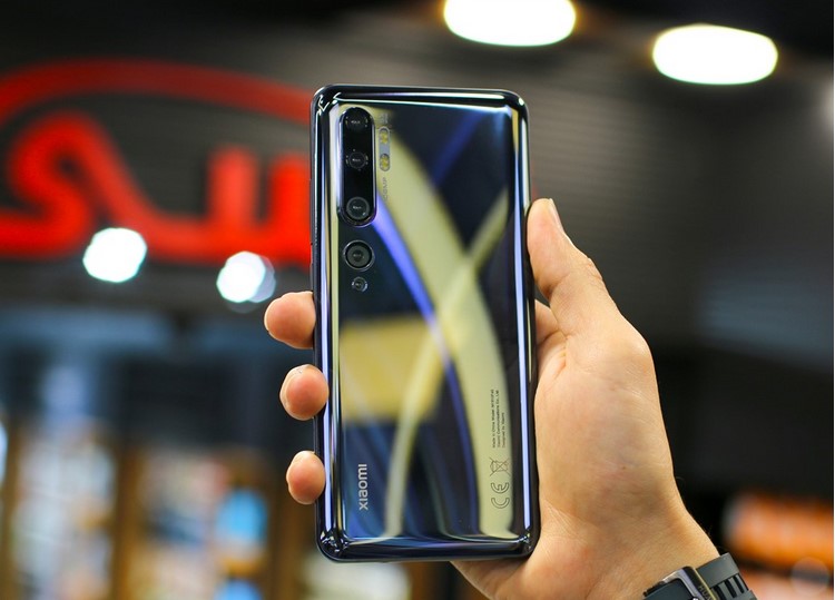 Litva poručuje ljudima da se 'riješe' kineskih pametnih telefona i da ih ne kupuju