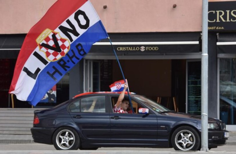 ZASTUPNIK SRPSKE MANJINE OPTUŽIO: Fotografije Ante Pavelića ‘okačene’ su institucijama, a nazivi ulica ‘prate tradiciju ustaškog pokreta’