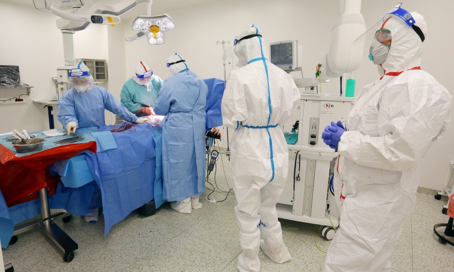 Liječnici i HZZO u svađi oko utvrđivanja oboljenja od covida: 'Ovo je smijurija, kao iz Alana Forda'