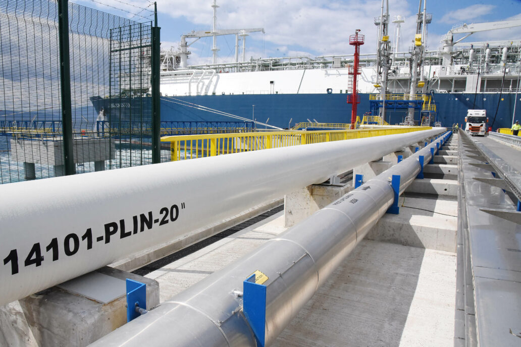 NOVO ZADUŽENJE HRVATSKE Hrvatska uzima novi zajam EU-a. Iskoristit će ga za širenje LNG-a na Krku i gradnju plinovoda prema Sloveniji