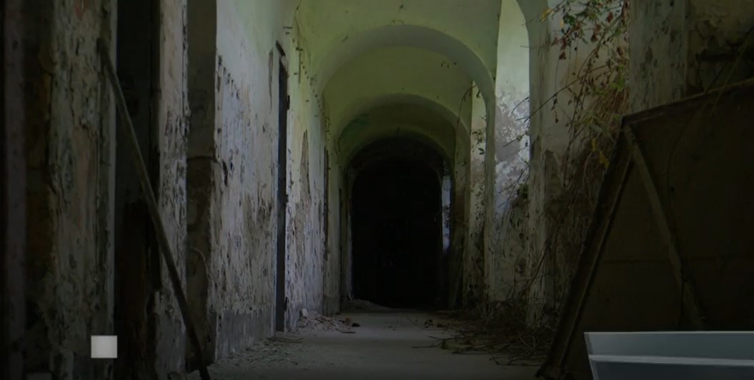 SAMICA U KOJOJ JE ’91. HOSOVAC MUČEN PET DANA: ‘Voda je bila do koljena, a kroz nju su puštali struju’