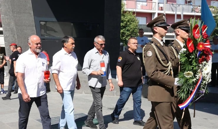 U Kninu i Tepljuhu Dan sjećanja na zatočenike logora u Domovinskom ratu
