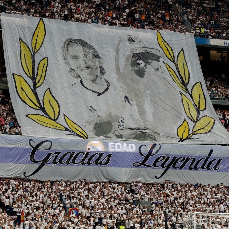 Ovo je koreografija kojom su se navijači Reala oprostili od Modrića