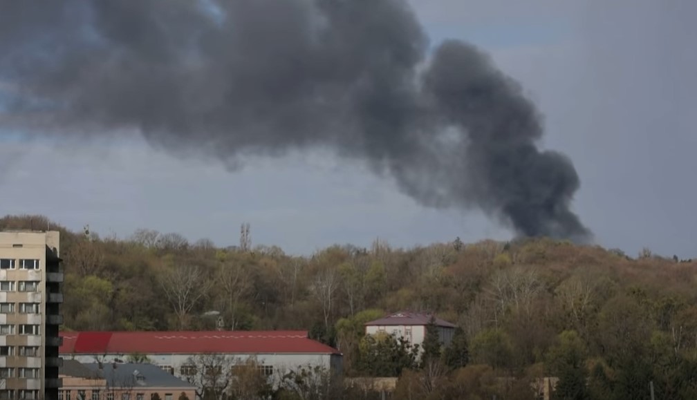 RUSIJA POKRENULA MASOVNE UDARE: Raste broj mrtvih u raketiranom Lviv. Iz Ukrajine pobjeglo skoro pet milijuna ljudi (KRONOLOGIJA)