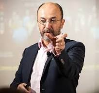 BLIŽI SE DAN ODLUKE  Macan izračunao tko pobjeđuje na izborima u Hrvatskoj