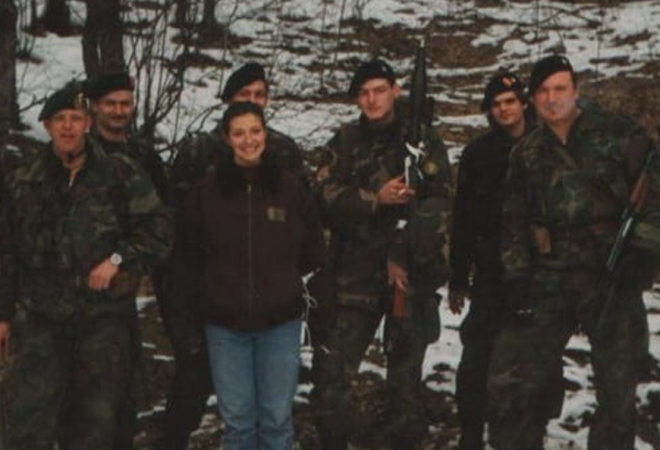 OSVANULA RATNA FOTKA MAJE SEVER! Evo kako se ’92. našla među nizozemskim dragovoljcima