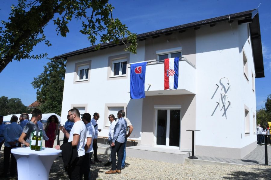 Makarani pokrenuli inicijativu i obnovili kuću obitelji kod Petrinje