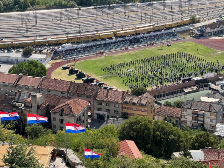 Na proslavi Oluje nikad nije bilo tako malo ljudi, evo što im smeta
