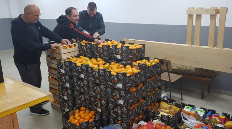 Branitelji prikupili 6 tona mandarina za djecu Vukovara i Škabrnje
