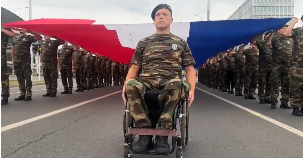 Na čelu mimohoda – čovjek koji nije tražio slavu, ali ju je zaslužio