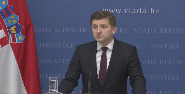 Marić: 700 tisuća rješenja o povratu poreza