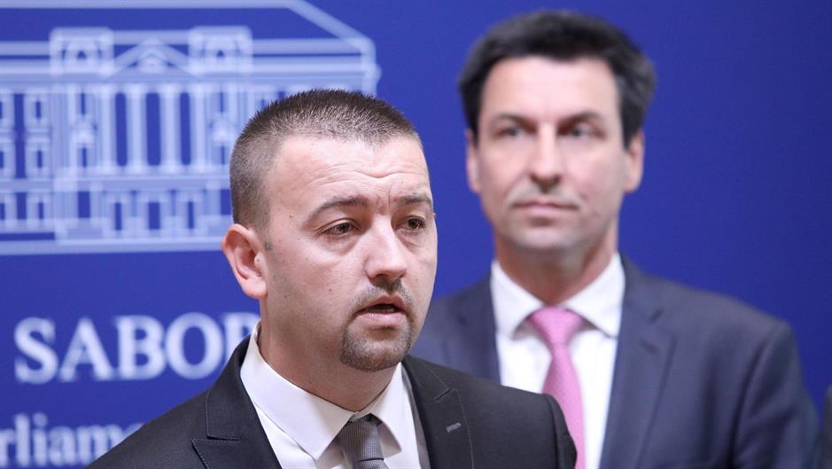 Pavliček: Vukovarska djeca moraju zajedno ići u osnovu i srednju školu