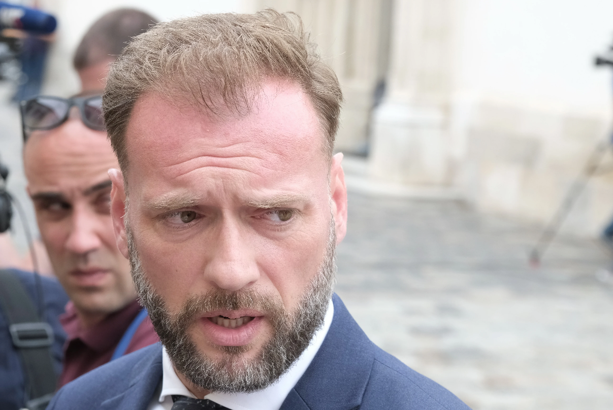 Kraj prepucavanjima: Banožić šalje Milanoviću kopiju ugovora o Rafaleima, uvid će dobiti i saborski Odbor