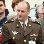 POBJEŠNJELI MAKS: LUDA LI NARODA...Rekli bi naši stari.....