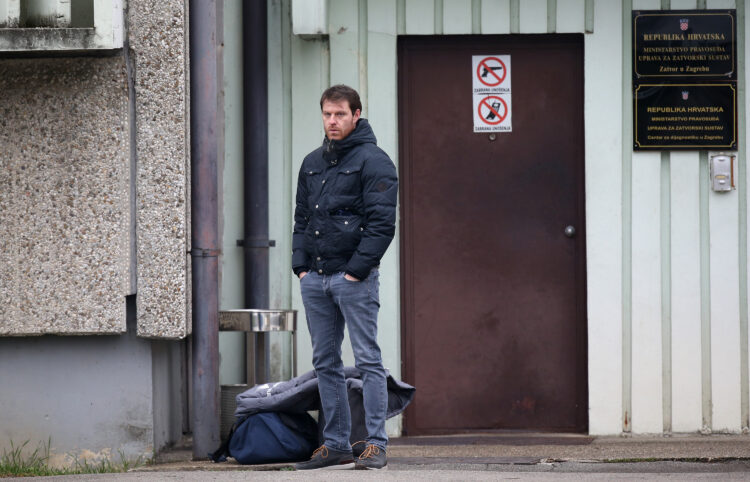 IZVLAČENJE NOVCA IZ DINAMA  Objavljena kazna Mariju Mamiću!