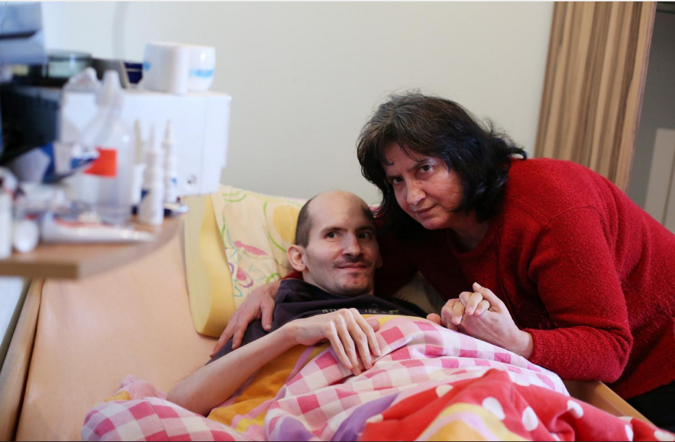 ANĐELKA ANDRIČIĆ U BORBI ZA GOLI ŽIVOT SINA MARKICE MOLI DOBRE LJUDE: Pomozite nam barem jednom sterilnom gazom