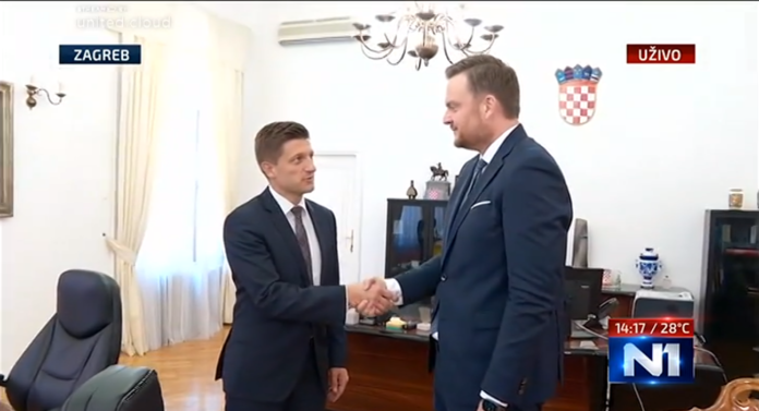 PRIMORAC PREUZEO DUŽNOST OD MARIĆA: Simbolična primopredaja dokumenata