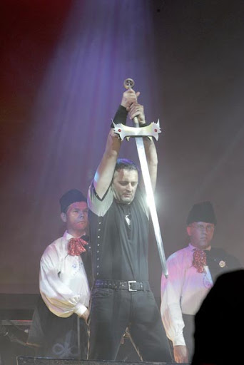 Gradonačelnik bez kriterija: Tomašević gazi slobodu, gazi Domovinski rat, ali četnicima “Arena” otvorena