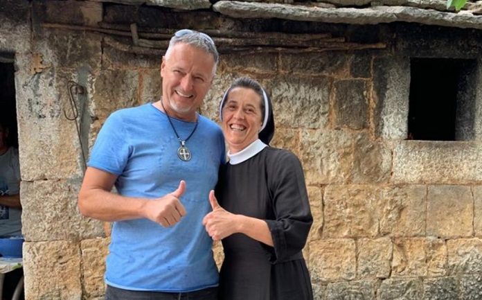 DUBROVČANKA OČITALA BUKVICU ONIMA KOJE SMETA THOMPSON: Tko su zapravo oni koji se bune?