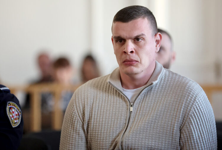 Policajac Marko Smažil nepravomoćno je osuđen na 18 godina  zbog ubojstva 21-godišnje studentice Mihaele Berak