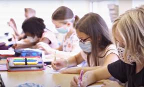 Posvjetari pred početak školske o godine o nastavi s maskama: ‘Padat ćemo u nesvijest nakon 20 minuta‘, ‘To neće biti nastava, nego pravo mumljanje‘