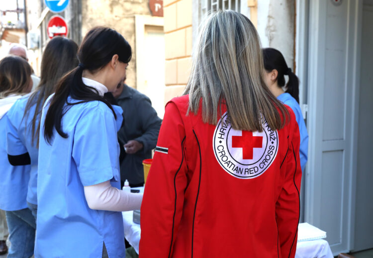 Komora medicinskih sestara osudila kašnjenja plaća za 83 zaposlenih