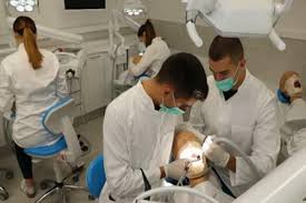 Akcija ‘tihih‘ lobista: U Zakonu zabranili da liječnici rade privatno, u 2 dana se predomislili!