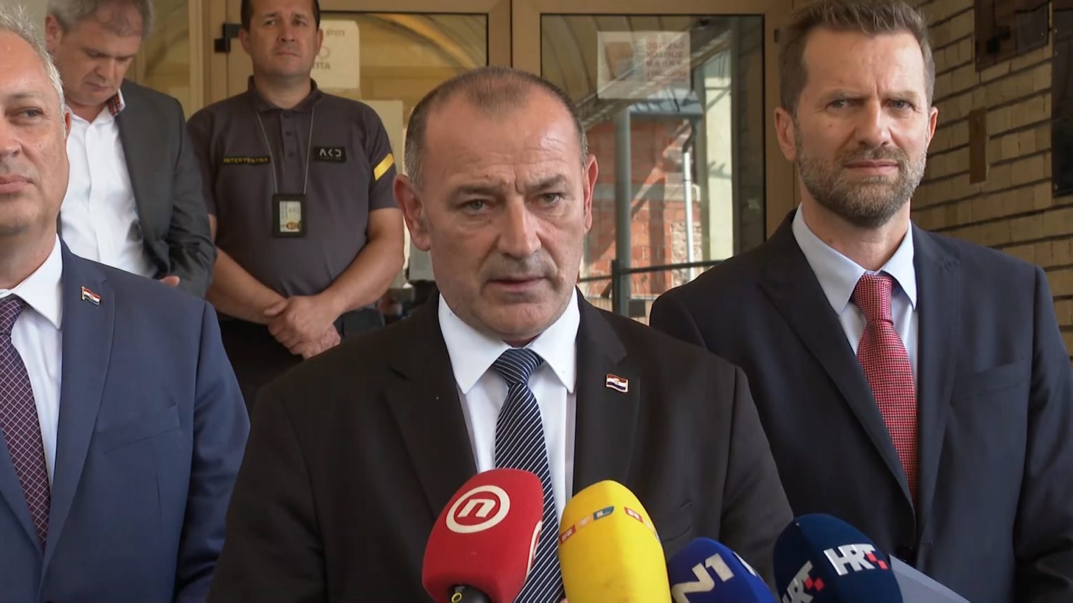 Ministar Medved smiruje tenzije: ‘Čuo sam se s Vučemilovićem, naša snaga je u zajedništvu‘