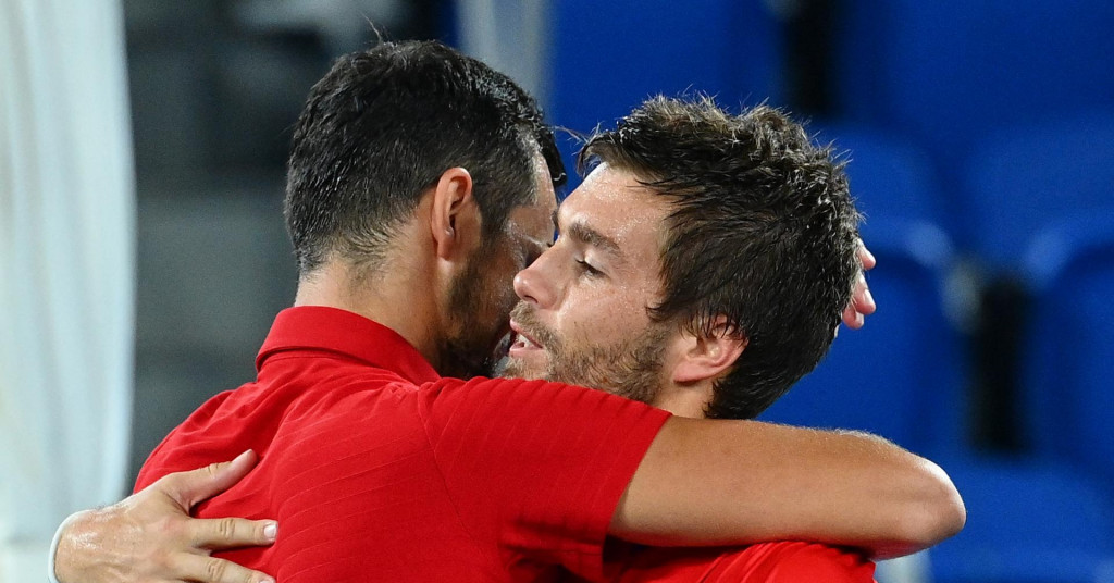 HRVATI U FINALU WIMBLEDONA! PAVIĆ IGRAO BEZ JEDNE RUKE, MEKTIĆU RAZBIJENA USTA U SPEKTAKLU ZA PAMĆENJE