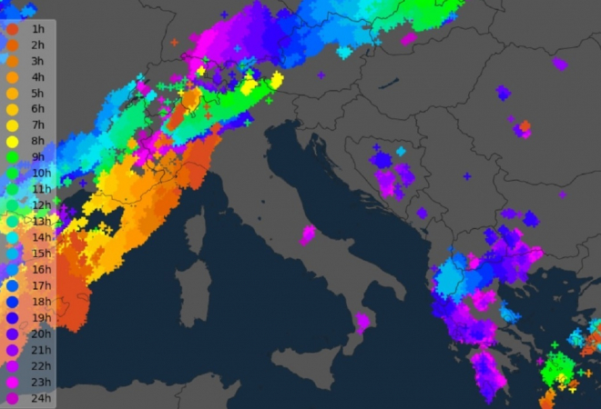 Pogledajte kakva se oluja približava Hrvatskoj: ‘Brojimo čak 300.000 munja na ovoj frontalnoj liniji u posljednja 24 sata’