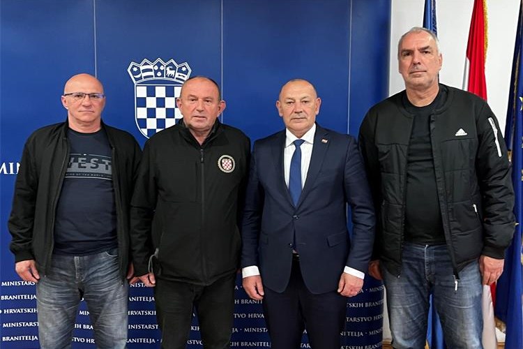 Ministar Medved s predstavnicima Saveza udruga branitelja radnika RH