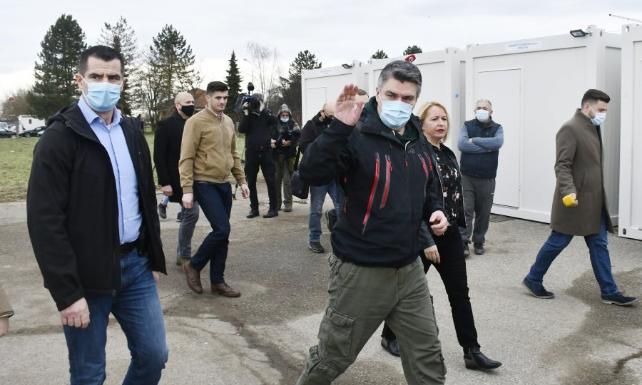 Milanović   kritizirao Stožer i kazao: Prvi sam upotrijebio taj nezgrapni izraz socijalna distanca