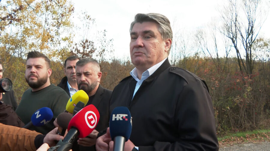 “Grlić Radman se gurnuo u prvi red k’o mali priglupi štreber i digao prstiće”