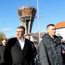 DAN SJEĆANJA Ovo je donedavno bilo nezamislivo: Pogledajte koga HDZ šalje da s Milanovićem hoda u Koloni sjećanja u Škabrnji!