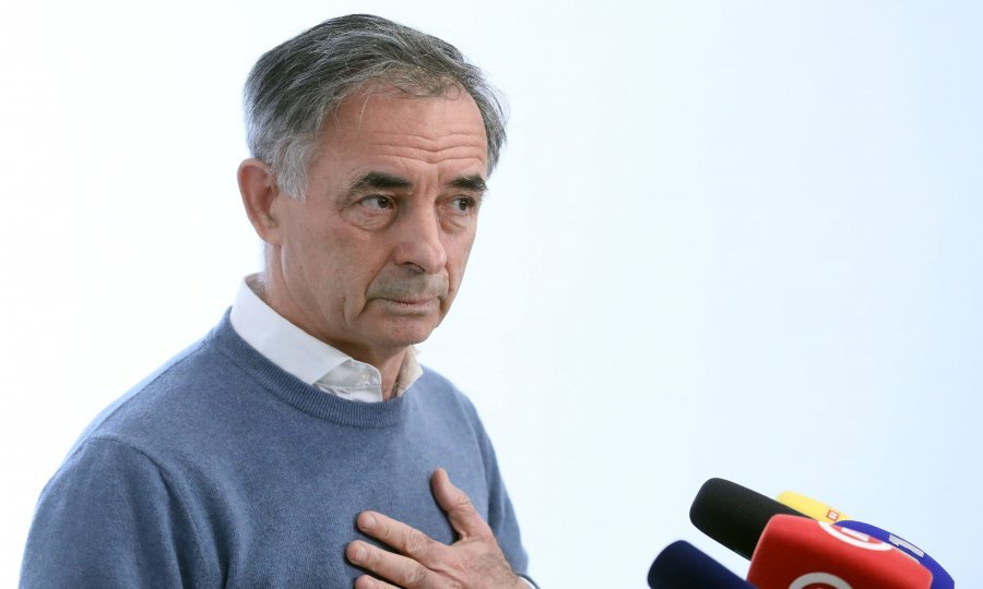 Pupovac u imovinsku karticu zaboravio unijeti honorare supruge, dionice, automobil…