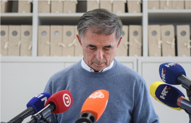 'IMAO JE PROBLEMA ZBOG EKSTREMISTA' PUPOVAC OTVORENO! ‘BRAT MI JE BIO MOBILIZIRAN U KRAJIŠKOJ VOJSCI: Nije učinio ništa što bi mene ili njega ili našu obitelj osramotilo!’