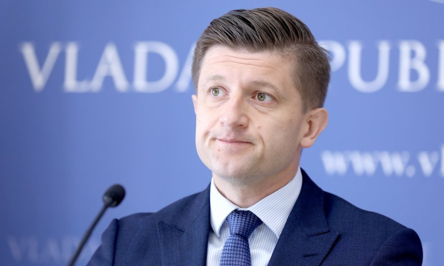 POTRES U VLADI: Zdravko Marić podnosi ostavku!