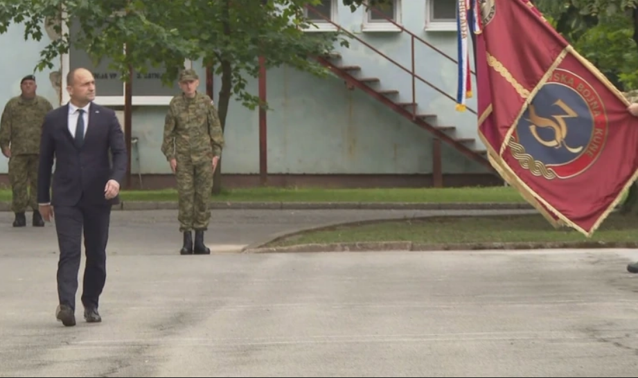 Ministar Anušić posjetio Đakovačaku vojarnu