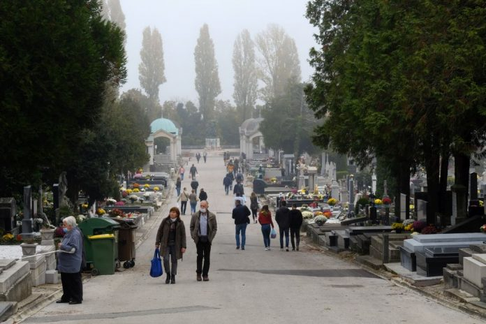 Mirogoj: Danas komemoracija hrvatskim vojnicima čije su grobove komunisti preorali