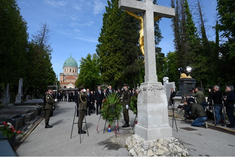 80. obljetnica Bleiburške tragedije: Državni vrh i crkveni predstavnici u zajedničkoj molitvi i poruci osude totalitarizama