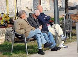 Kreće isplata mirovina za prosinac, prva koju će umirovljenici primiti u eurima